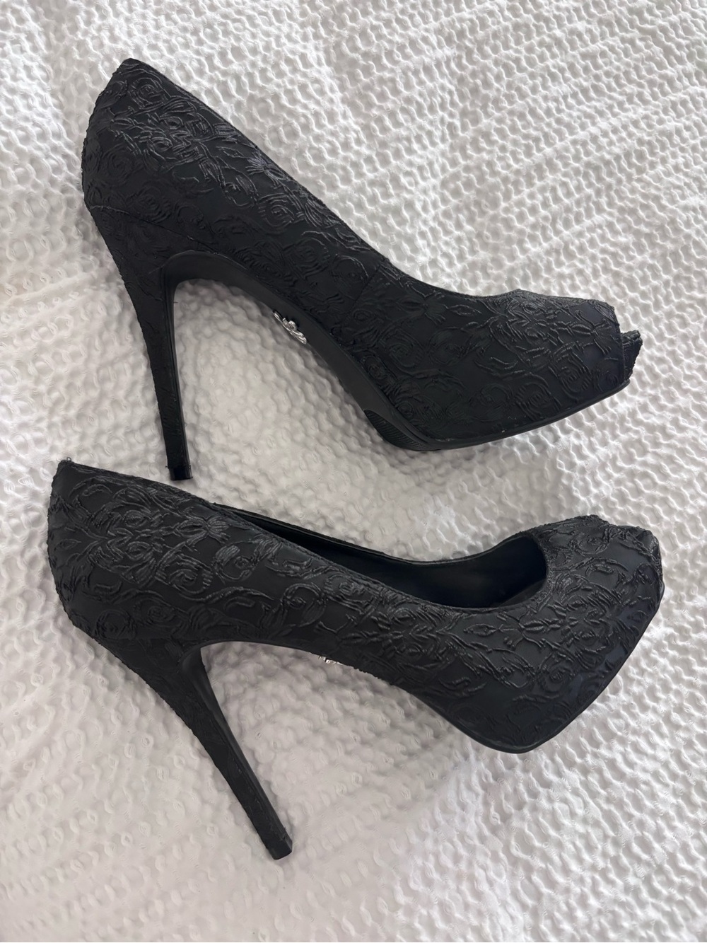 Vera Wang Black Floral Lace High Heel women’s Pumps